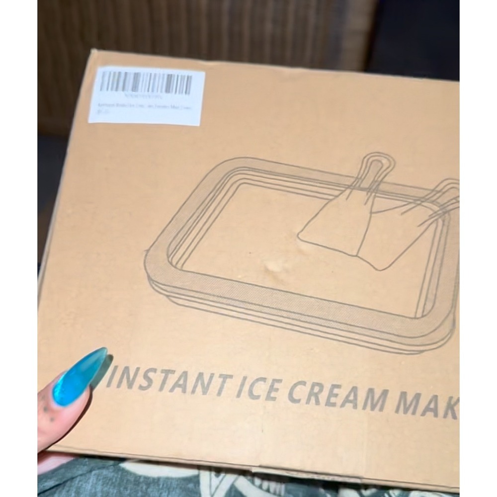 Ice Cream Maker Pan with 2 Spatulas Rolled Ice Cream Maker Cold Plate DIY